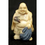 Early carved ivory rat catcher netsuke