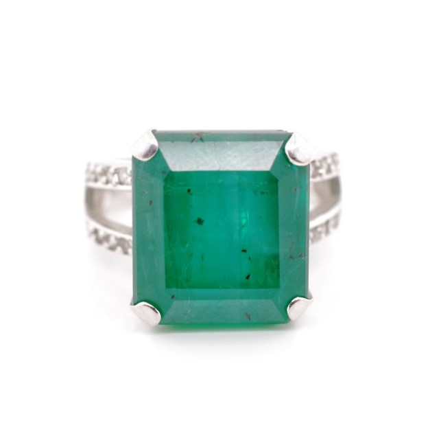 15.80ct Emerald set 18ct white gold ring - Image 3 of 14