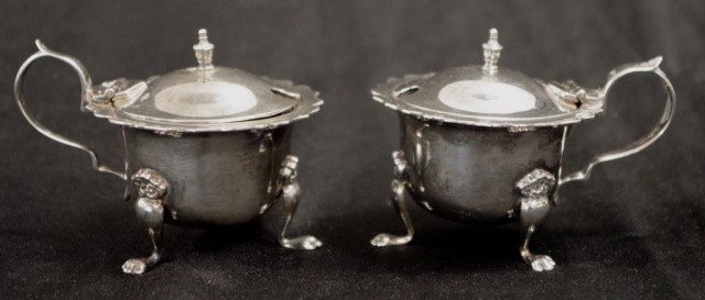 Pair George V sterling silver mustard pots - Image 2 of 6