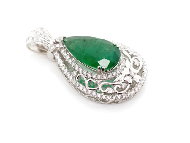 13.56ct Emerald and diamond pendant - Image 4 of 10