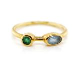 Emerald and aquamarine set 18ct yellow gold ring