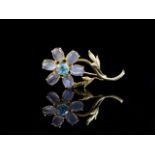 Spinel and moonstone set 14ct gold brooch
