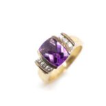 Amethyst, diamond and 9ct yellow gold ring