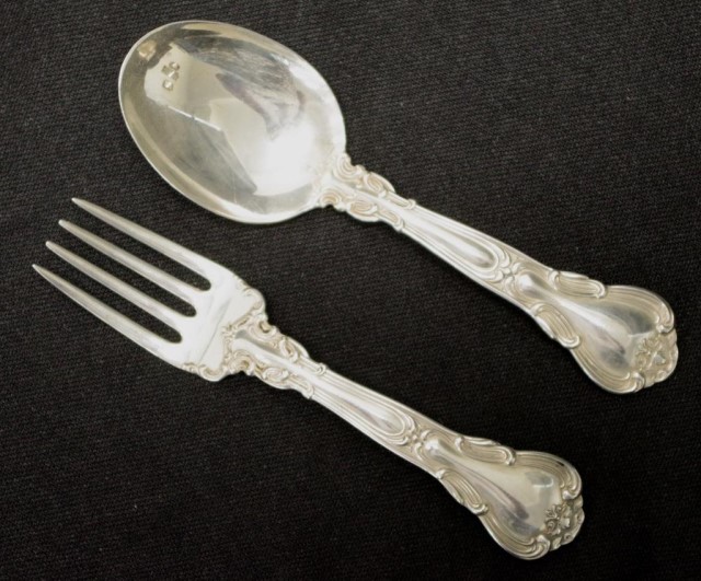 American silver two piece child's cutlery set - Image 2 of 4