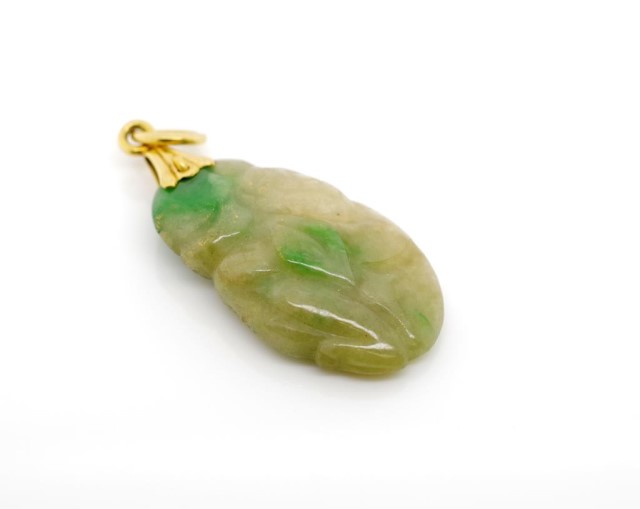 Vintage jade and gold pendant - Image 5 of 6