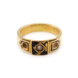 Victorian yellow gold enamel ring