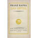 Kafka, Franz: Das UrteilKafka, Franz. Das Urteil. Eine Geschichte. 28 S., 2 Bl. 21,5 x 13 cm.