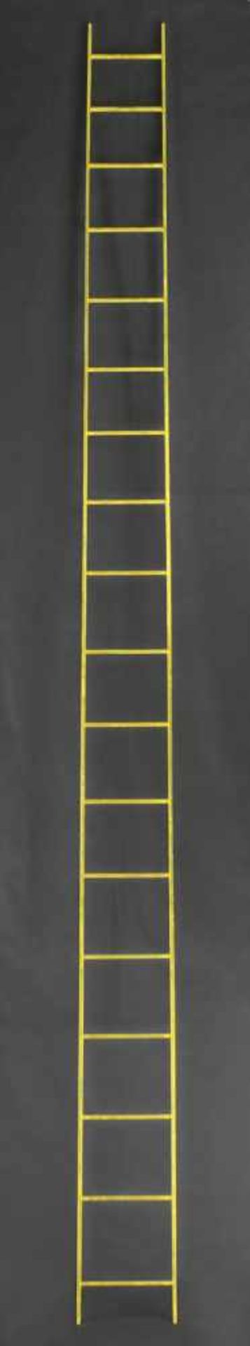 Wilson, Robert: Golden LadderGolden LadderHolz, goldfarben lackiert. Wohl 2003.274 x 18,2 x 2 cm.