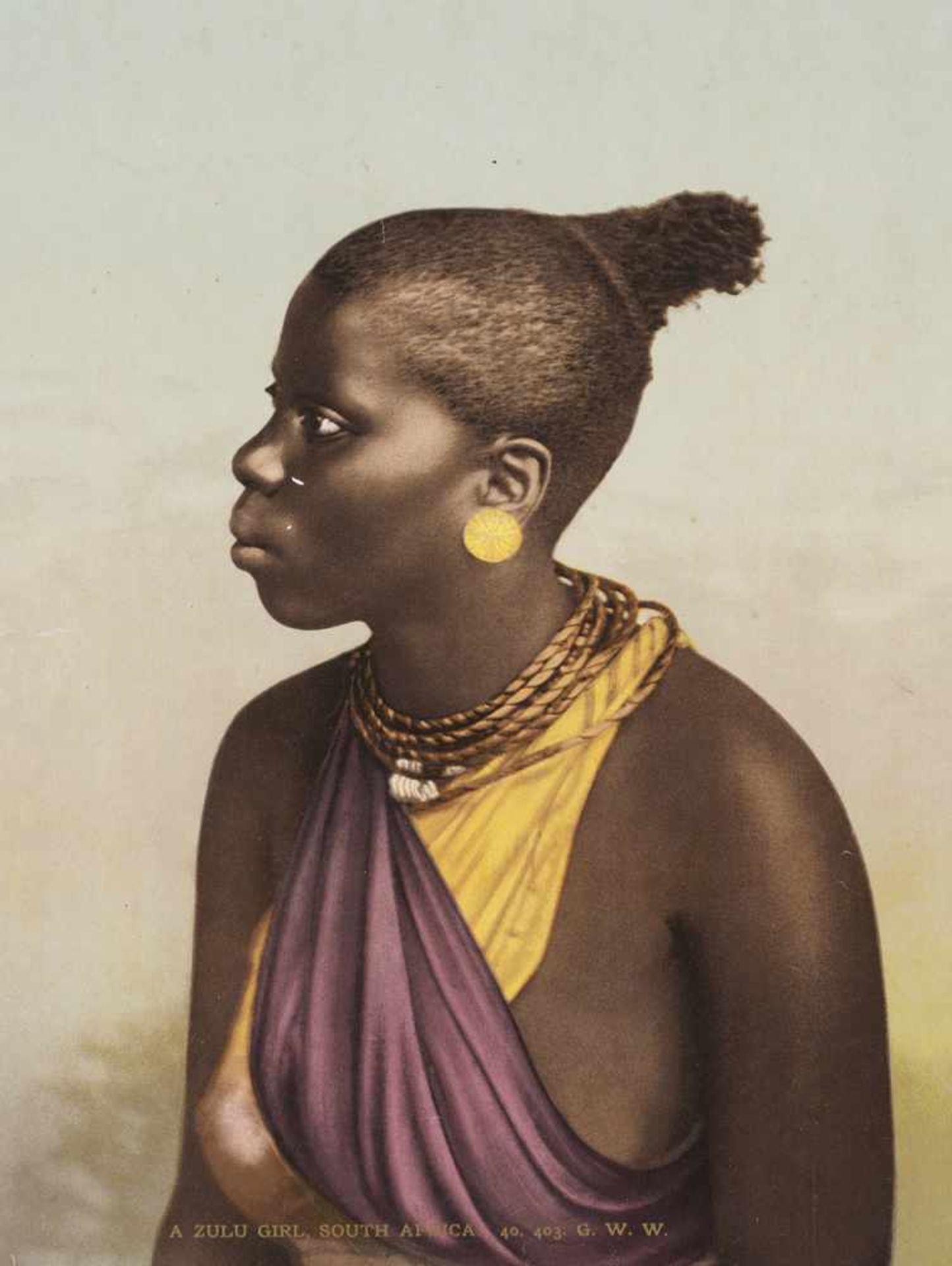 Africa: Inhabitants of various African regionsPhotographer unknown. Inhabitants of various African - Bild 2 aus 3