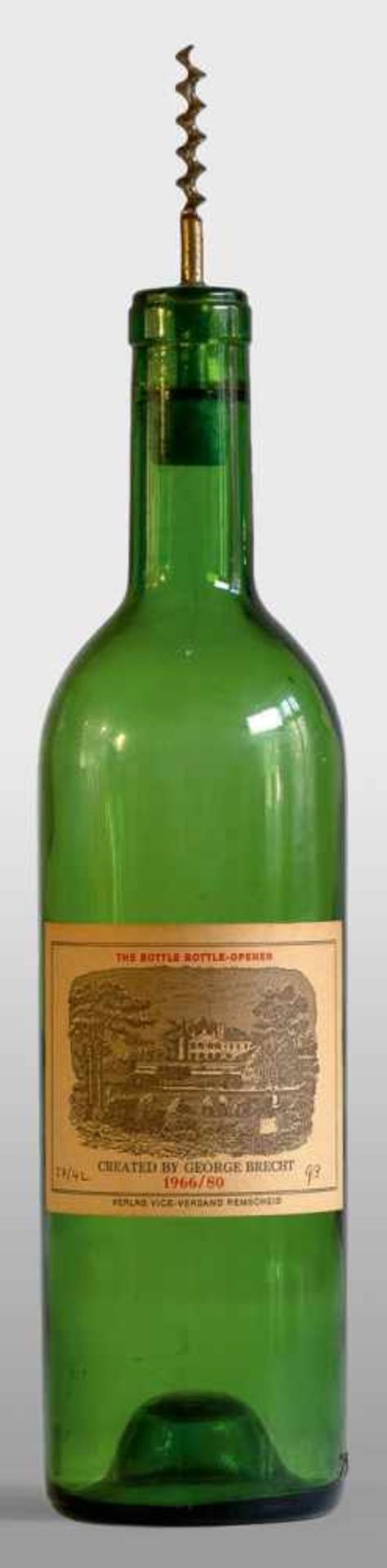 Brecht, George: "The Bottle Bottle-Opener""The Bottle Bottle-Opener"Multiple. Grüne Weinflasche,