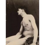 Plüschow, Guglielmo: Young nudeYoung nude. Circa 1900. Albumen print. 22,2 x 16,8 cm. Number 3676 in