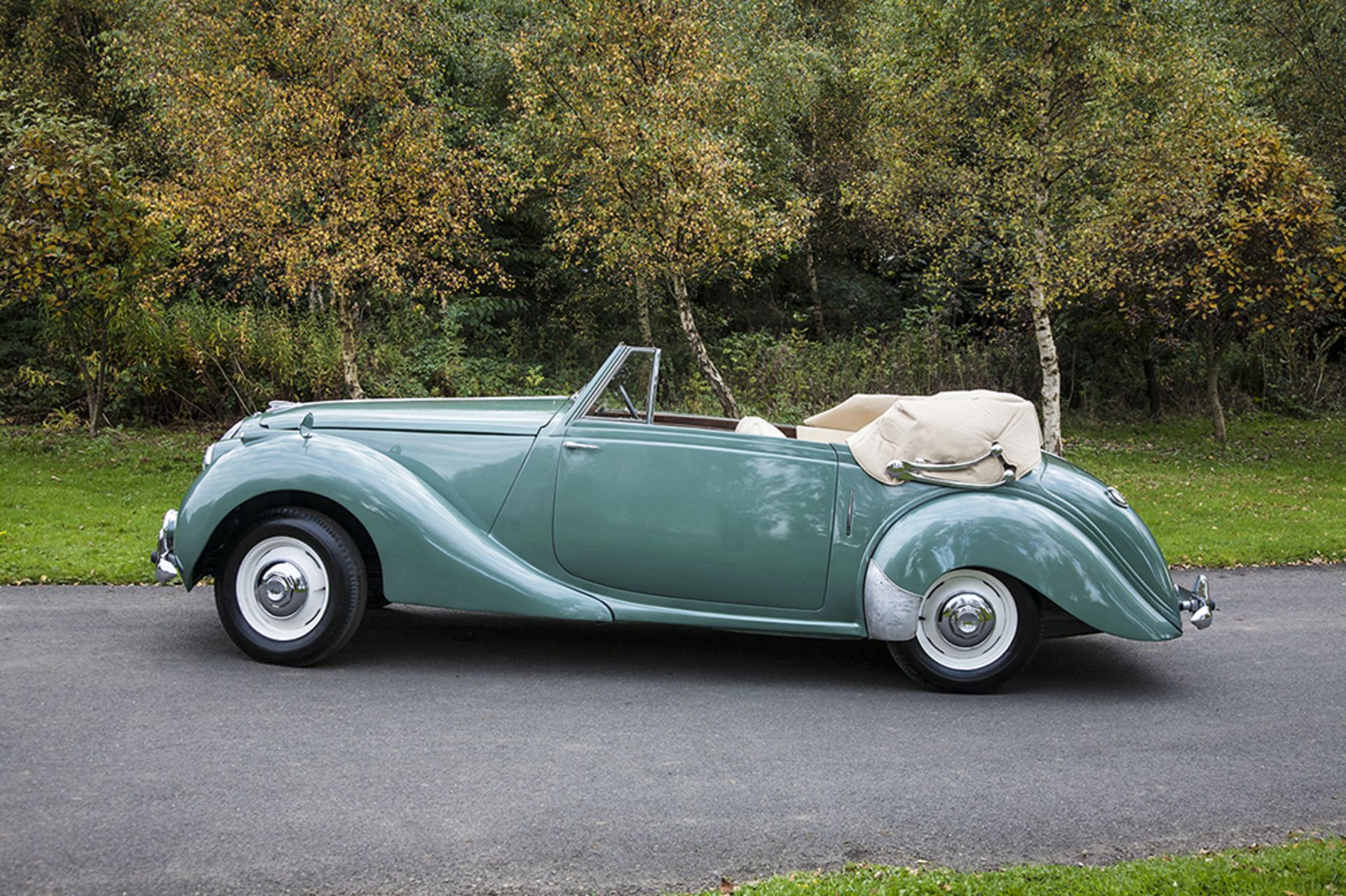 1951 Aston Martin Lagonda 3.0L Drop Head Coupe - Image 7 of 10