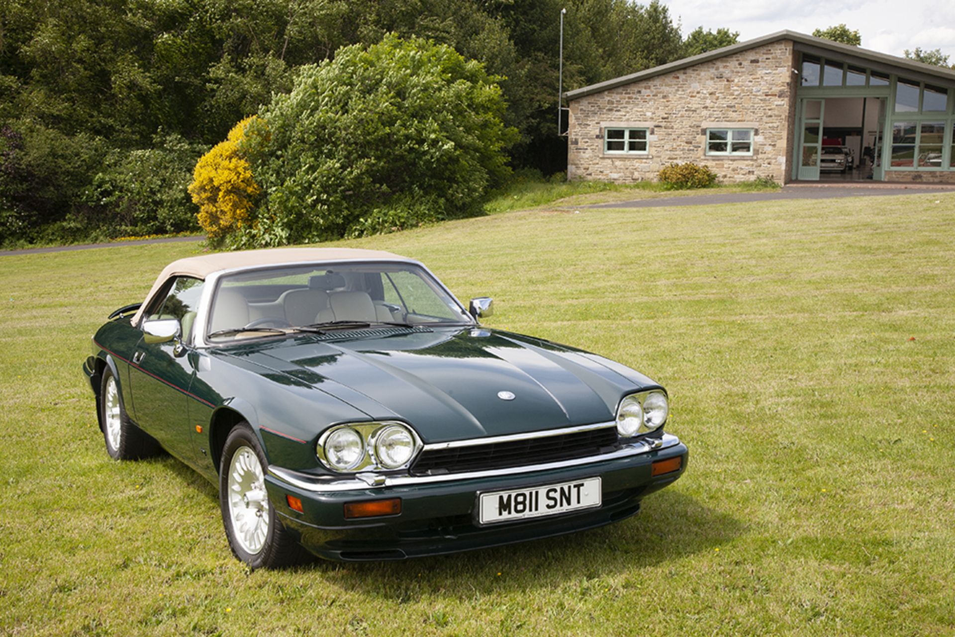 1994 Jaguar XJS V12 Convertible - in fine condition - Image 2 of 13