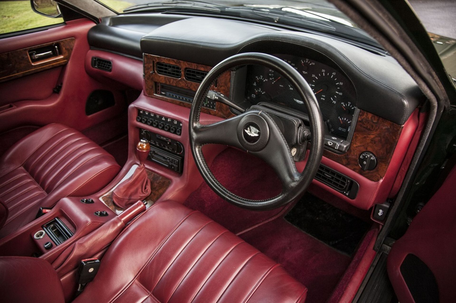 1991 Aston Martin Virage Automatic - Image 14 of 18