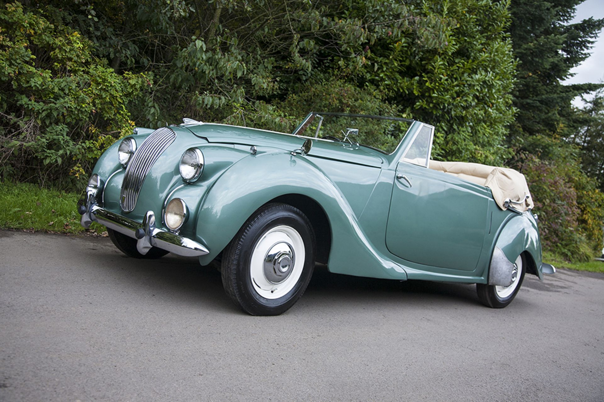 1951 Aston Martin Lagonda 3.0L Drop Head Coupe - Image 3 of 10