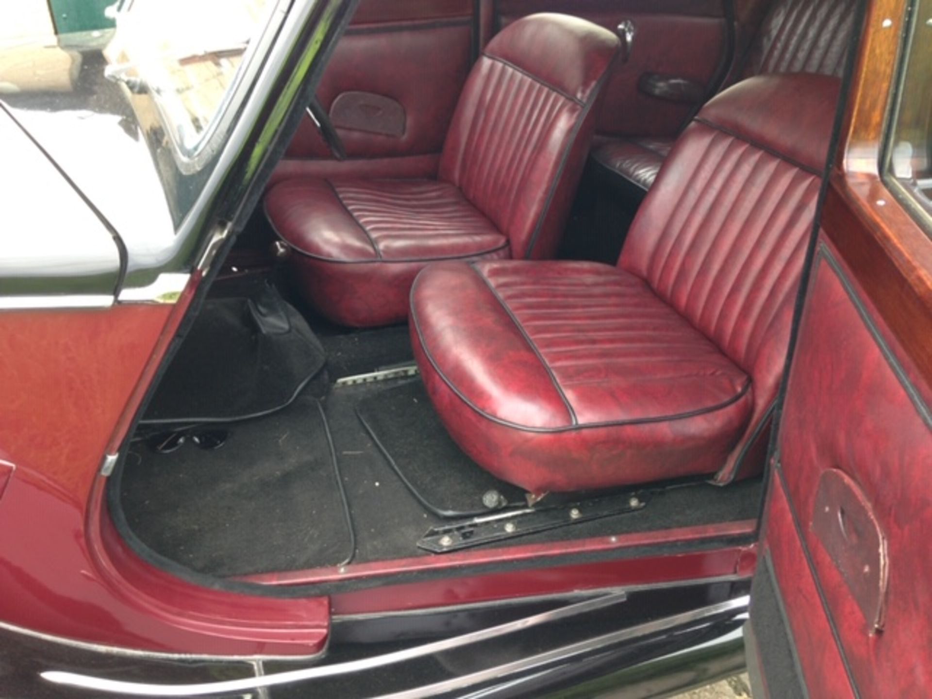 1952 Riley RM 4 Door Saloon 1.5 litre. - Image 2 of 6