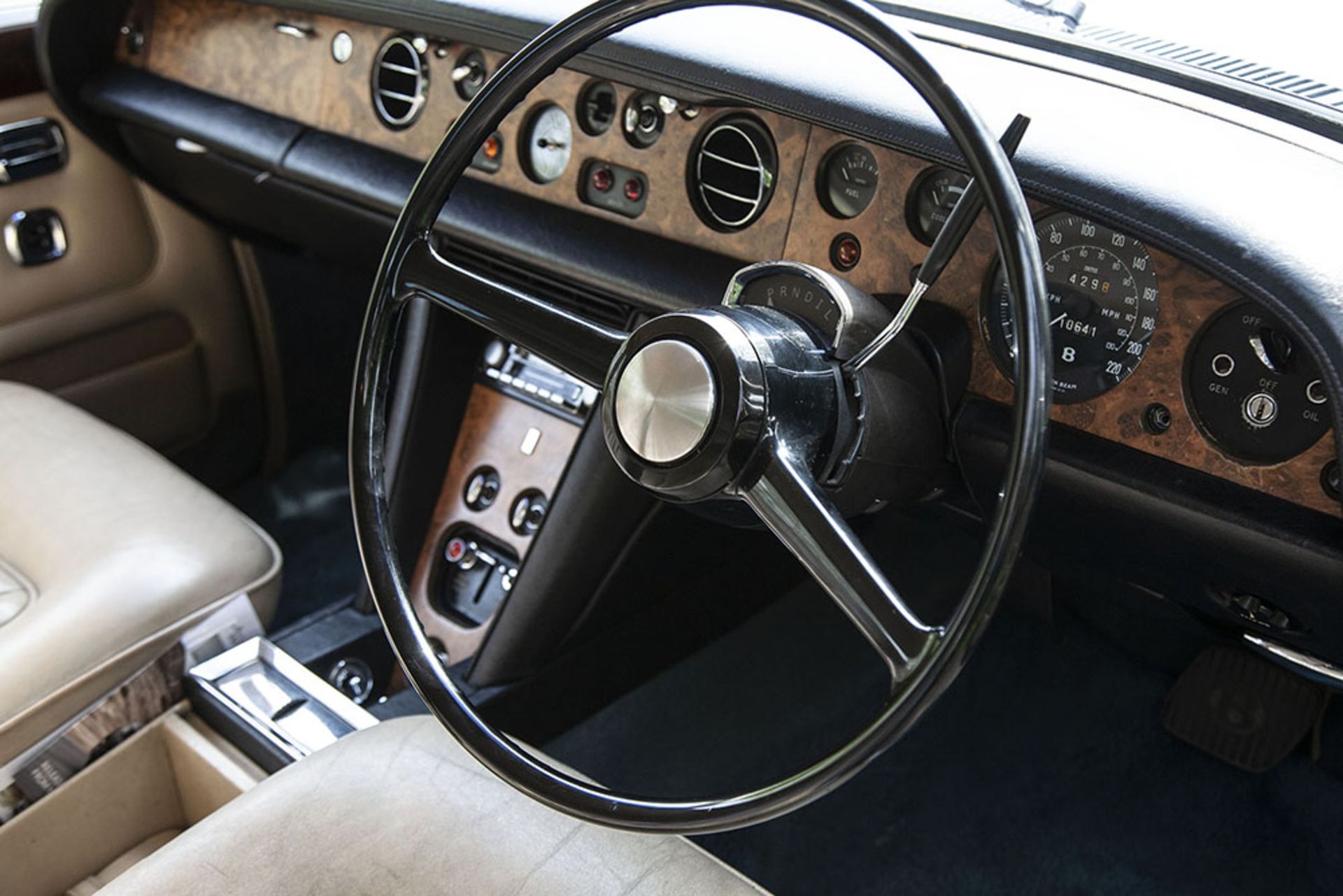 1970 Bentley T1 - rare and original - Image 4 of 10
