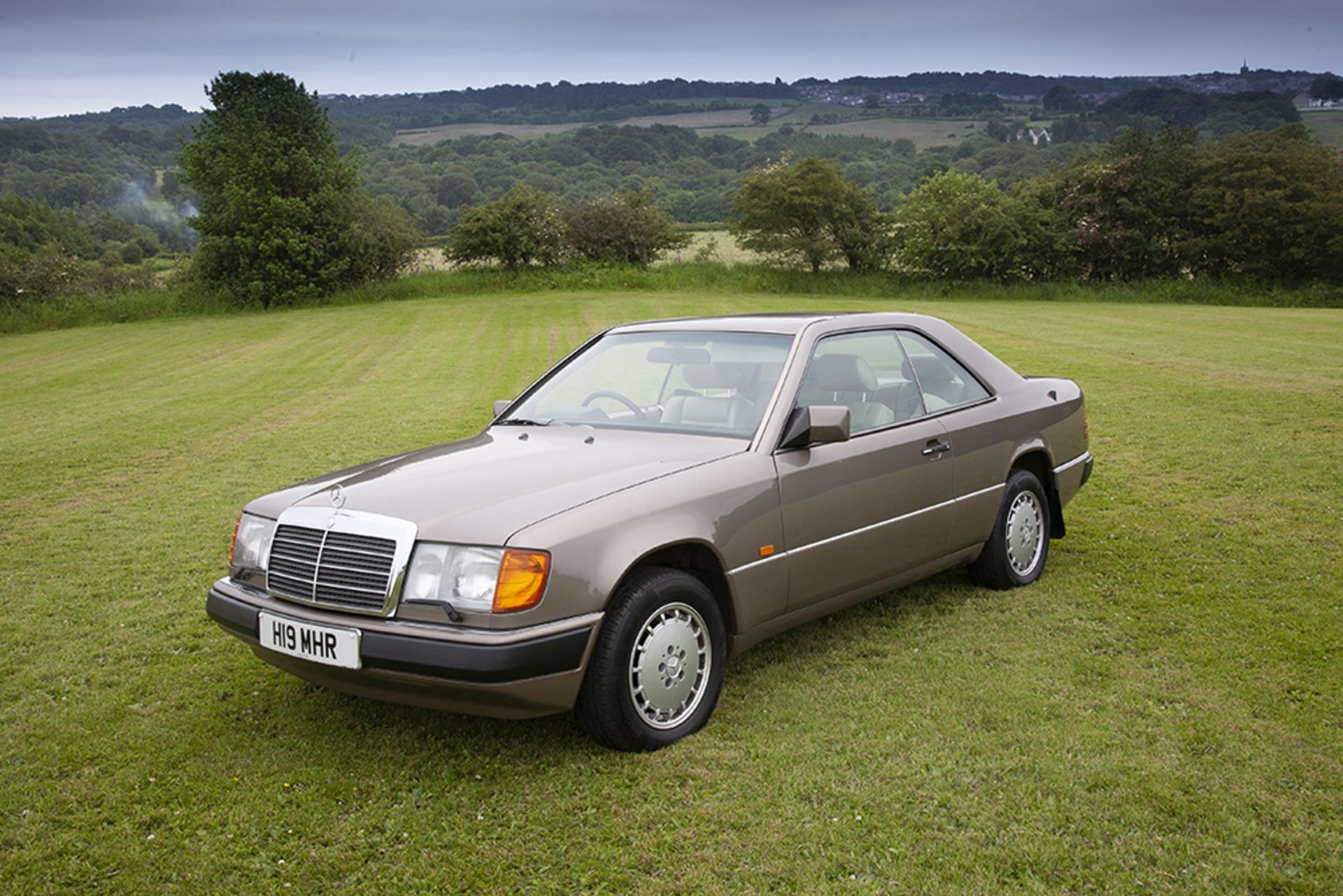 1990 Mercedes 300 CE W124