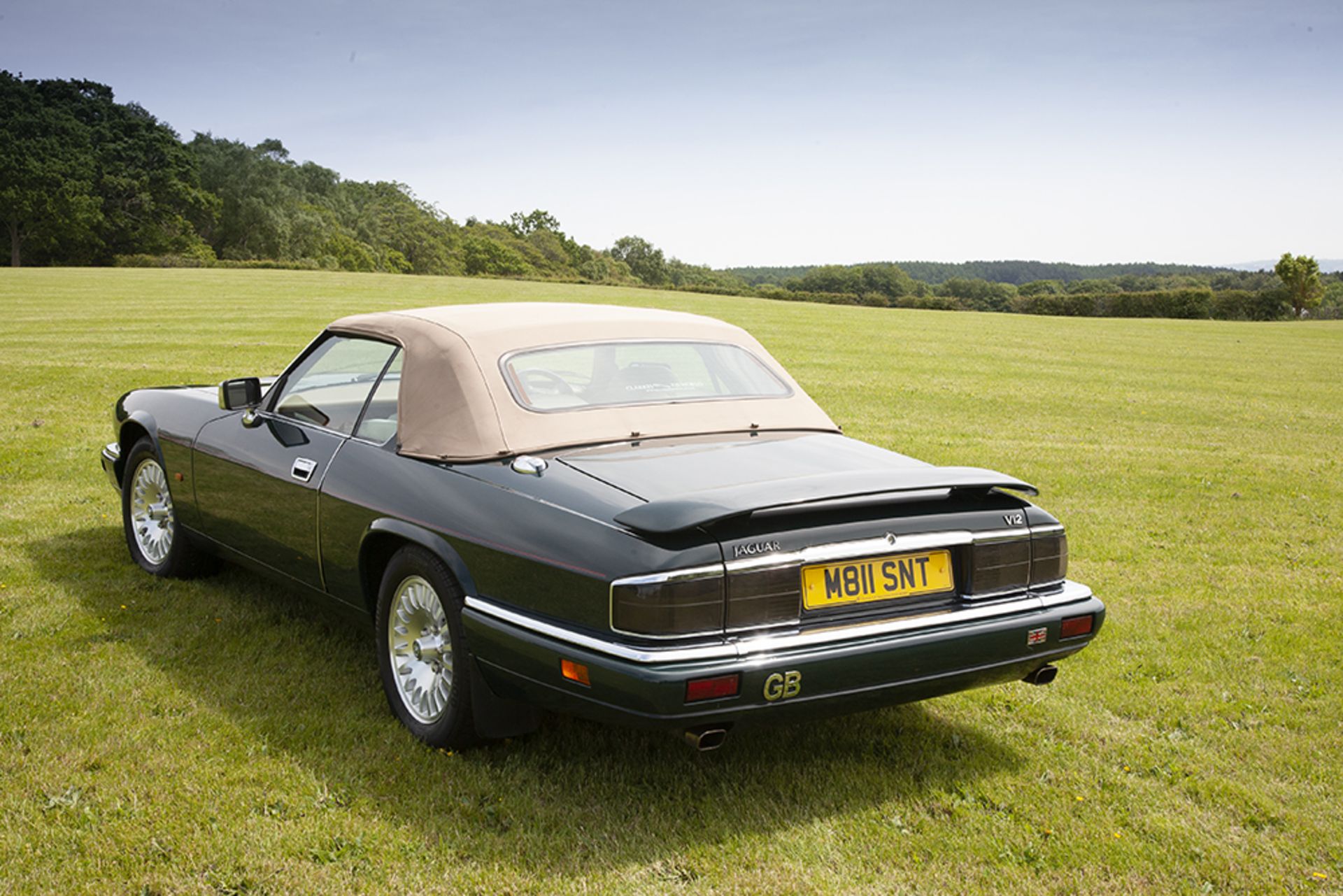 1994 Jaguar XJS V12 Convertible - in fine condition - Image 4 of 13
