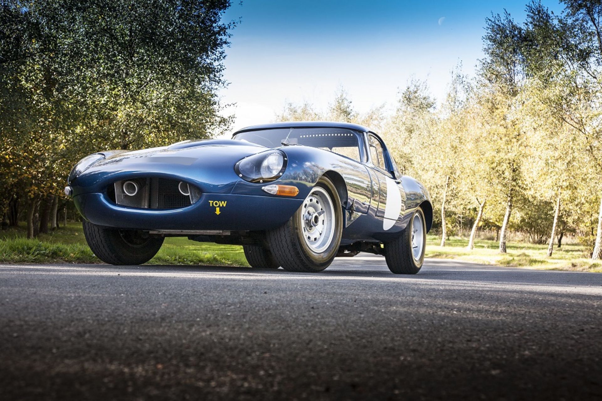 1968 Jaguar E-Type Series 1 4.2 Semi - lightweight Recreation - Image 3 of 17