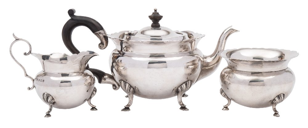 An Edward VII three-piece silver tea service, maker J Sherwood & Sons, Birmingham,