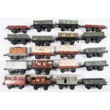 Hornby O gauge, a group of twenty goods wagons: ,