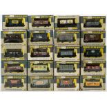 Wrenn OO/HO gauge, a boxed group of twenty goods wagons:,