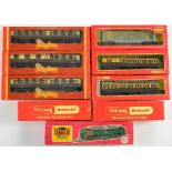 Tri-ang and Hornby OO/HO gauge, a group of rolling stock:,