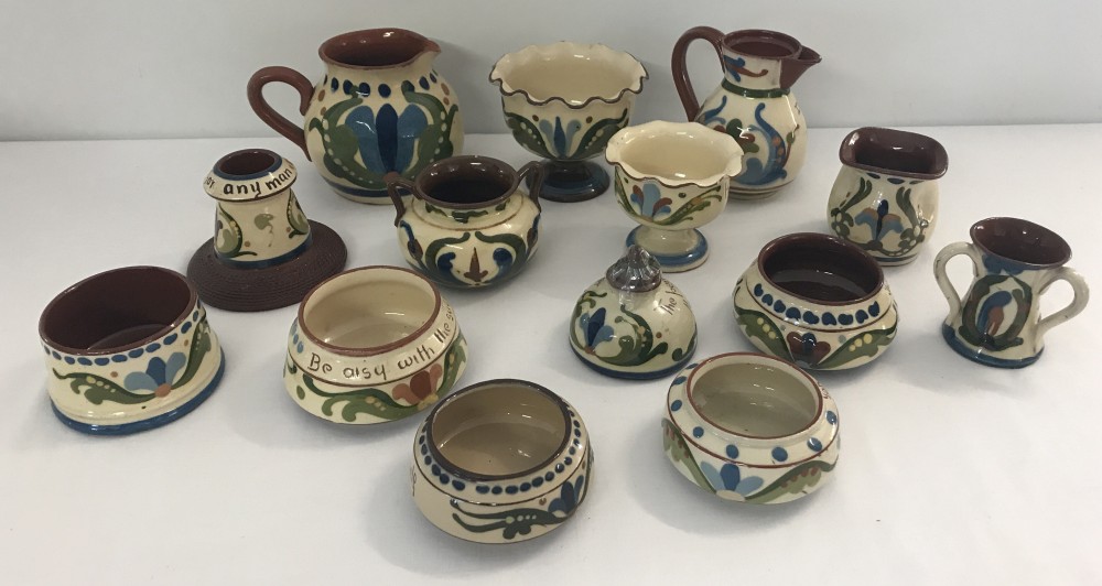 14 pieces of vintage Torquay pottery with 'Scandy' pattern.