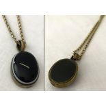 A vintage agate set mourning locket.