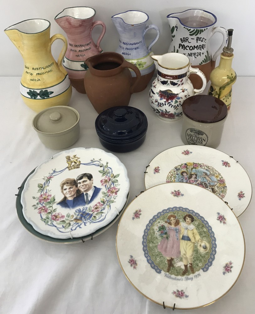 A box of assorted ceramics to include Denby, Royal Doulton and Royal Worcester.