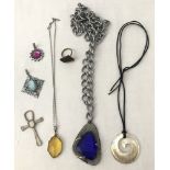 A small collection of vintage jewellery items. To include stone set necklaces and pendants.