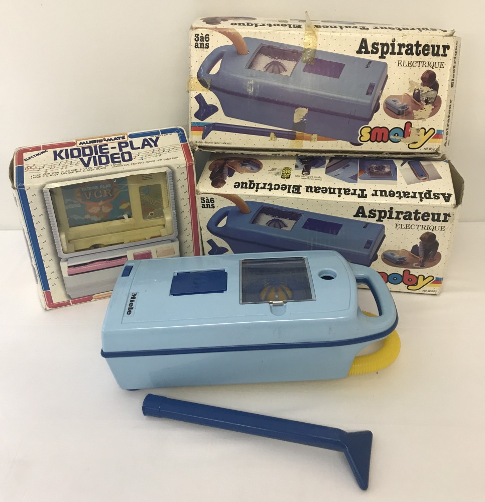 3 boxed 1980s - 90s battery operated pre school toys in as new condition, boxes show signs of wear.