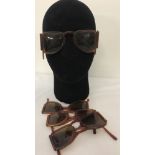 4 pairs of WW2 style US Army sunglasses.