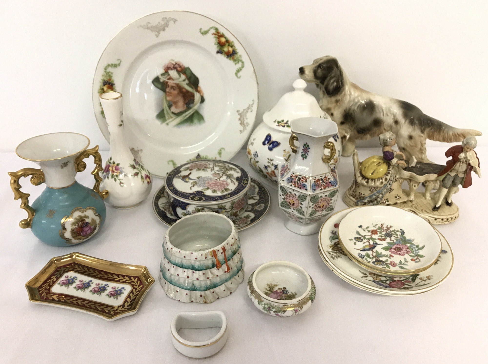 A collection of vintage mixed ceramics to include Aynsley and Limoges. Some pieces a/f.