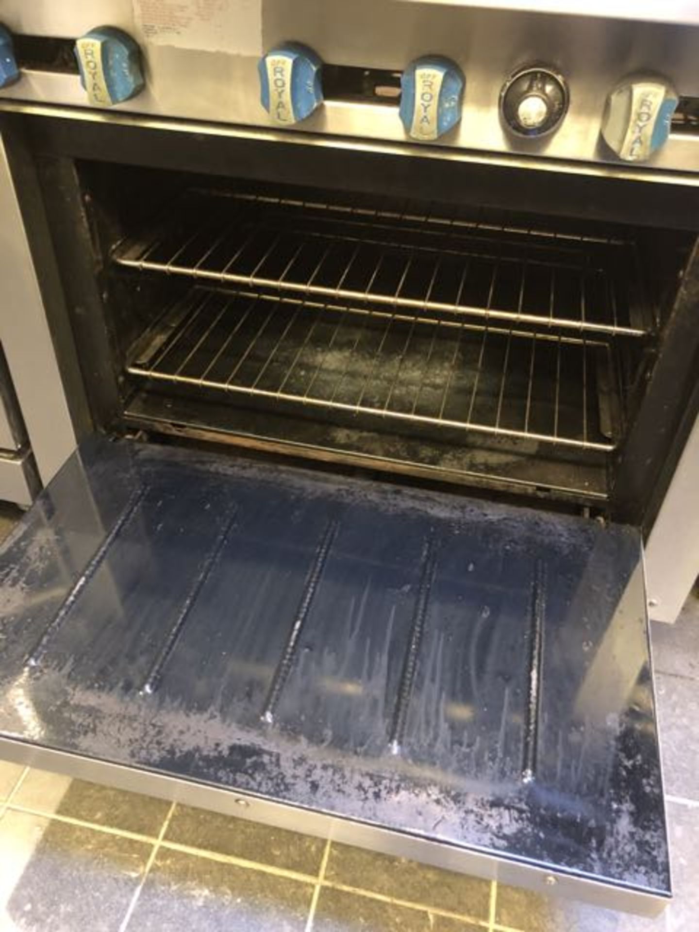 Cuisinière ROYAL 6 bruleurs, gaz 36 x 32" - Image 3 of 3