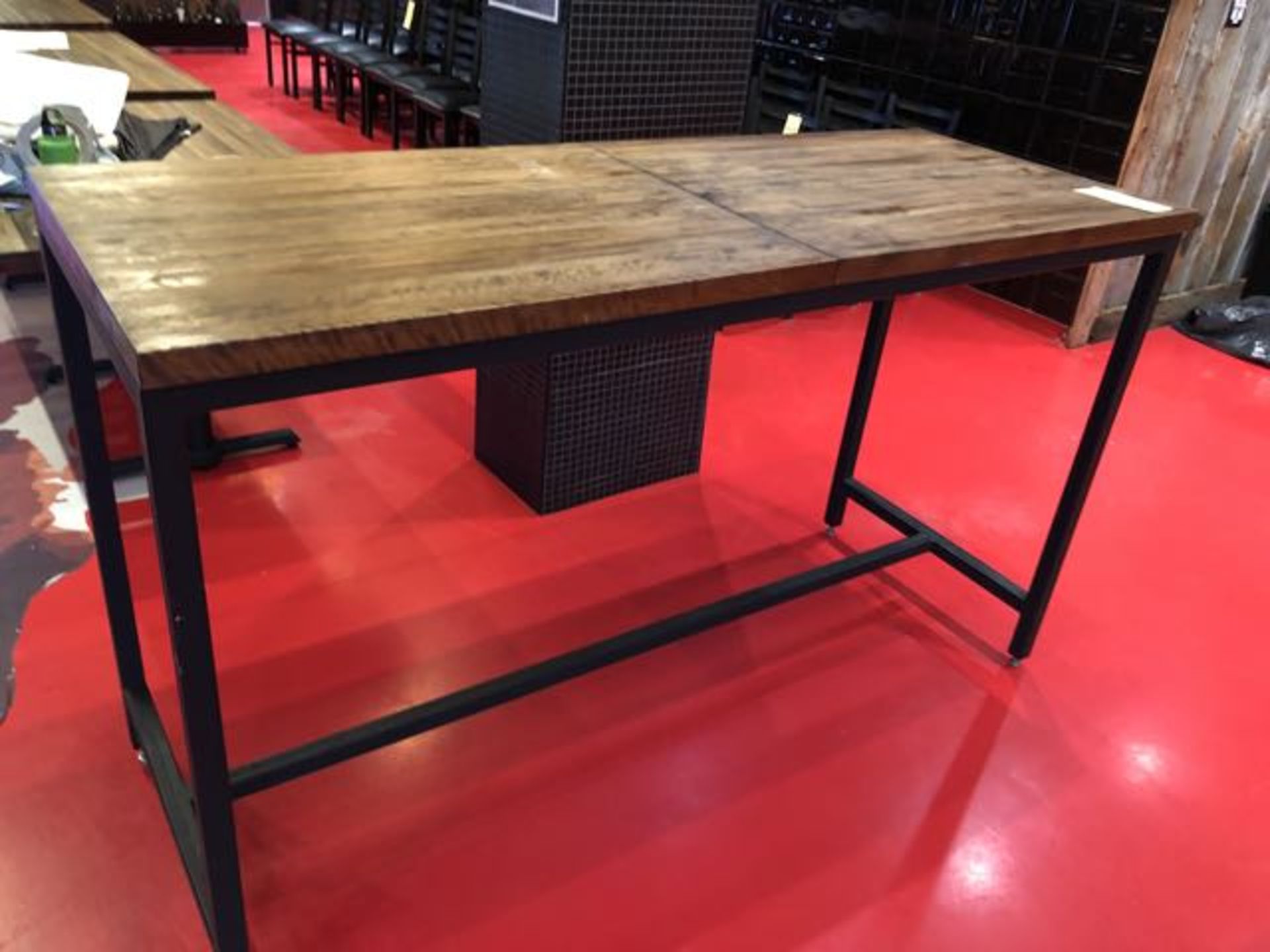 Table Haute de bar, dessus bois 72 x 27" - Image 2 of 2