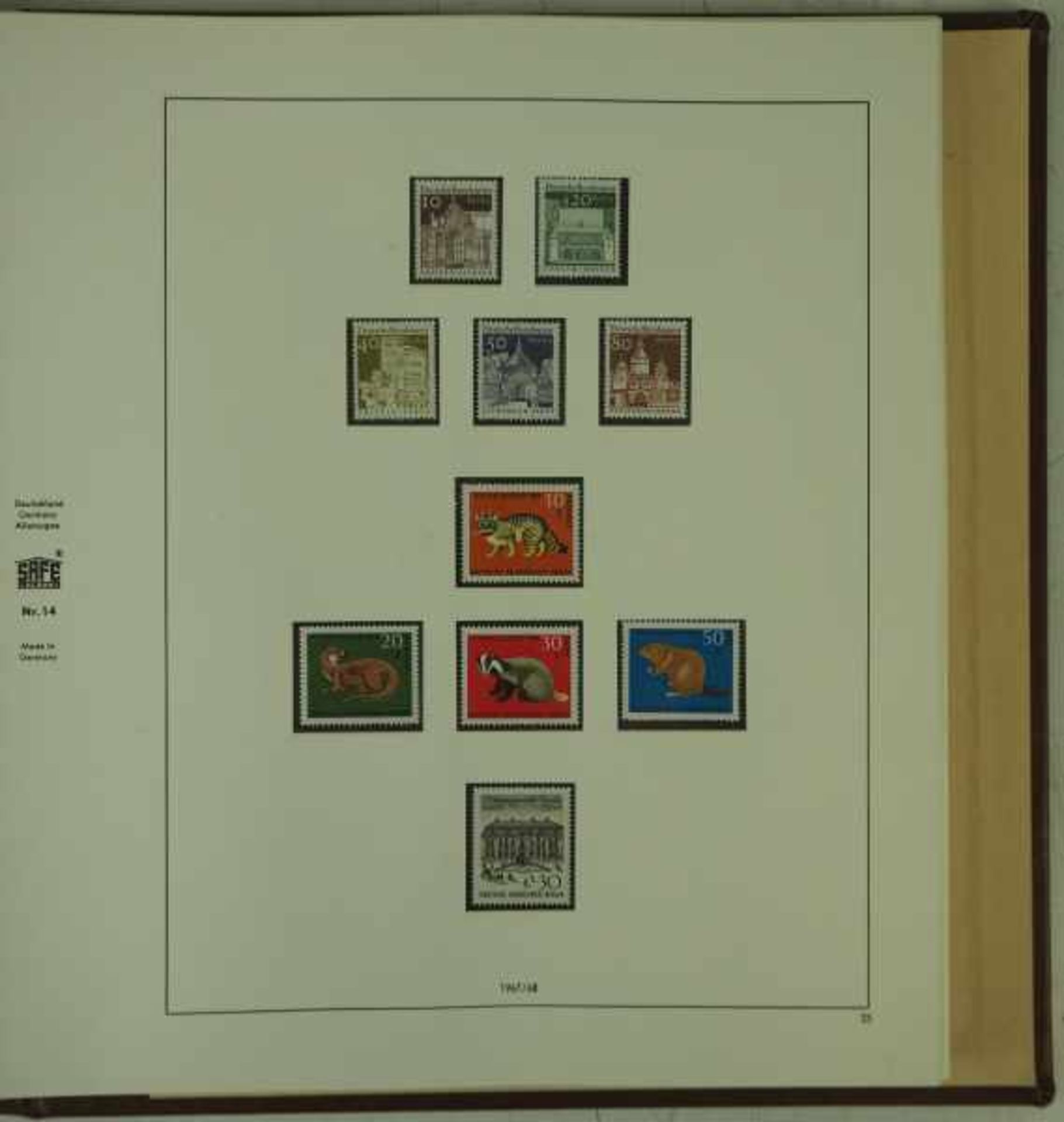 7.4.) MünzenSammlung Briefmarken - mit Berlin Block 1.Schönes Album, im Schuber.Zustand: II7.4 )