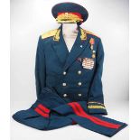 4.1.) Uniformen / KopfbedeckungenSowjetunion: Uniformnachlass eines Generalmajors der