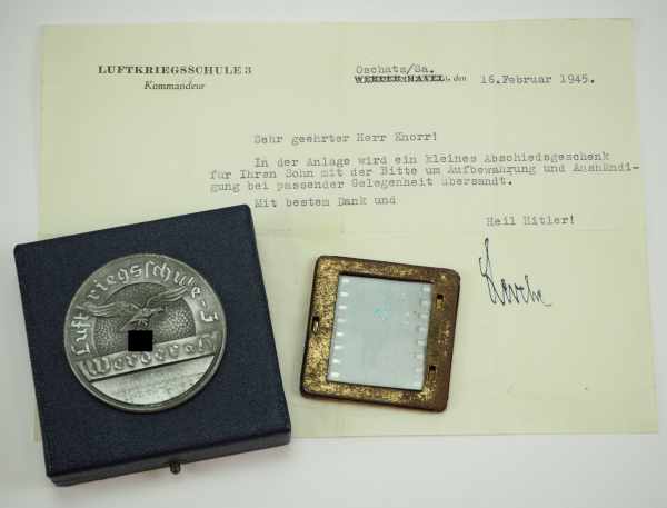 1.2.) Deutsches Reich (1933-45)Ehrenmedaille der Luftkriegsschule 3, Werder aH, im Etui, mit