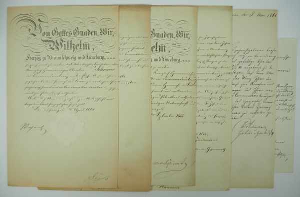3.1.) Urkunden / DokumenteBraunschweig: Hausorden Heinrichs des Löwen, Komturkreuz 1. und 2.