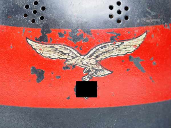 4.1.) Uniformen / Kopfbedeckungen3. Reich: Lot von 3 Stahlhelmen.1.) Afrika Fallschirmspringer Helm, - Image 11 of 20
