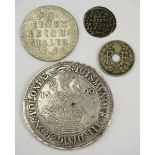 7.4.) MünzenInternational: Lot Münzen.Diverse, u.a. Deutschland, Frankreich, Polen.Zustand: II-7.4 )