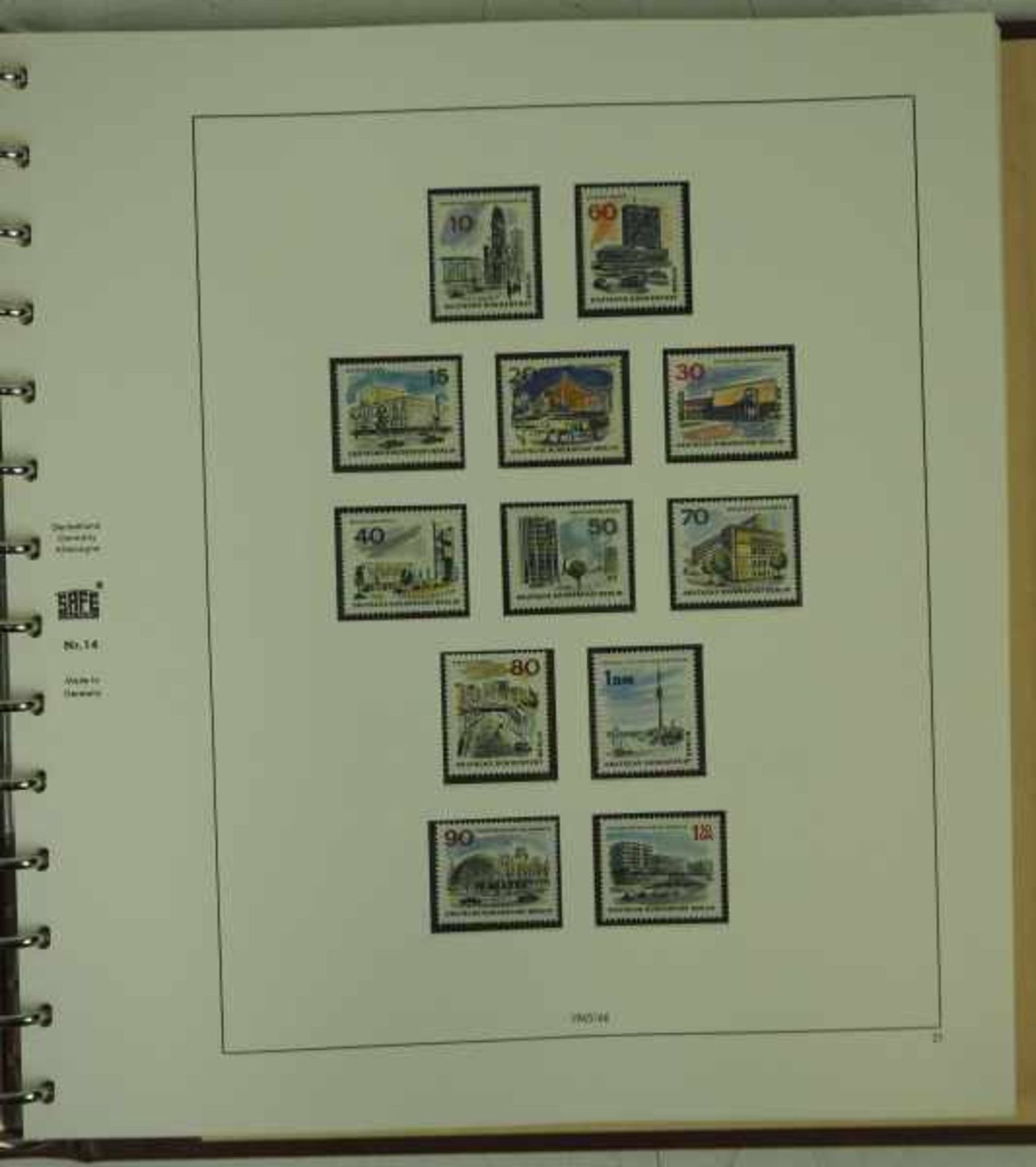 7.4.) MünzenSammlung Briefmarken - mit Berlin Block 1.Schönes Album, im Schuber.Zustand: II7.4 ) - Image 4 of 6