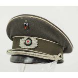 4.1.) Uniformen / KopfbedeckungenDeutsches Rotes Kreuz: Schirmmütze für Führer.Graues Tuch,