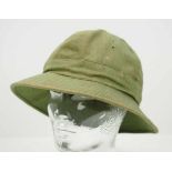 4.1.) Uniformen / KopfbedeckungenUSA: Daisy Mae Field Cap - 1941.Olivgrünes Fischgrät-Tuch, mit