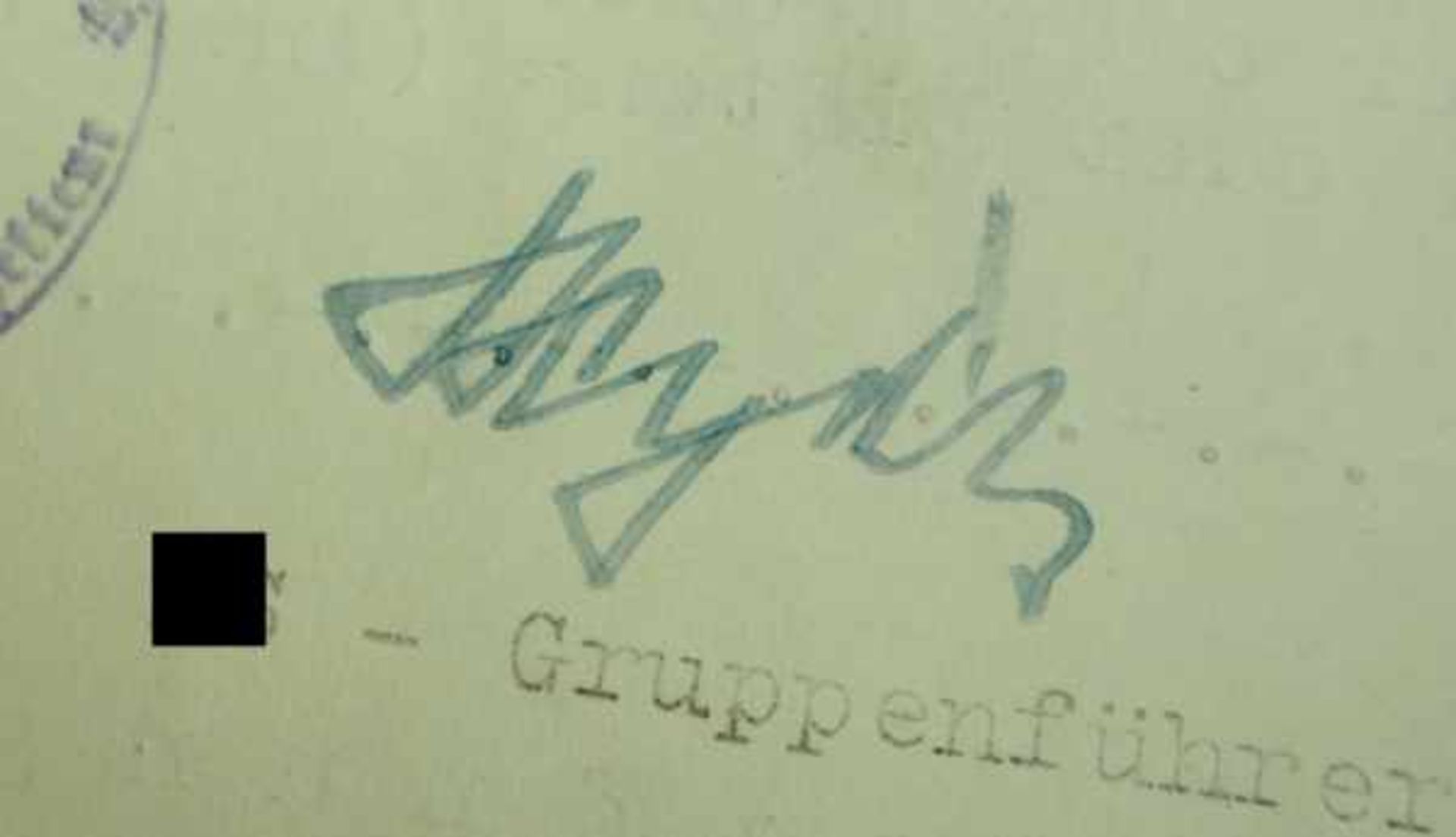 3.3.) AutographenHeydrich, Reinhard.(1904-1942). SS-Obergruppenführer und General der Polizei, - Image 3 of 6