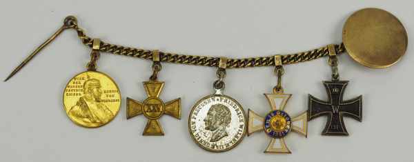1.1.) Kaiserreich (bis 1933)Preussen: Miniaturenkette eines Lebensretters.1.) Eisernes Kreuz,