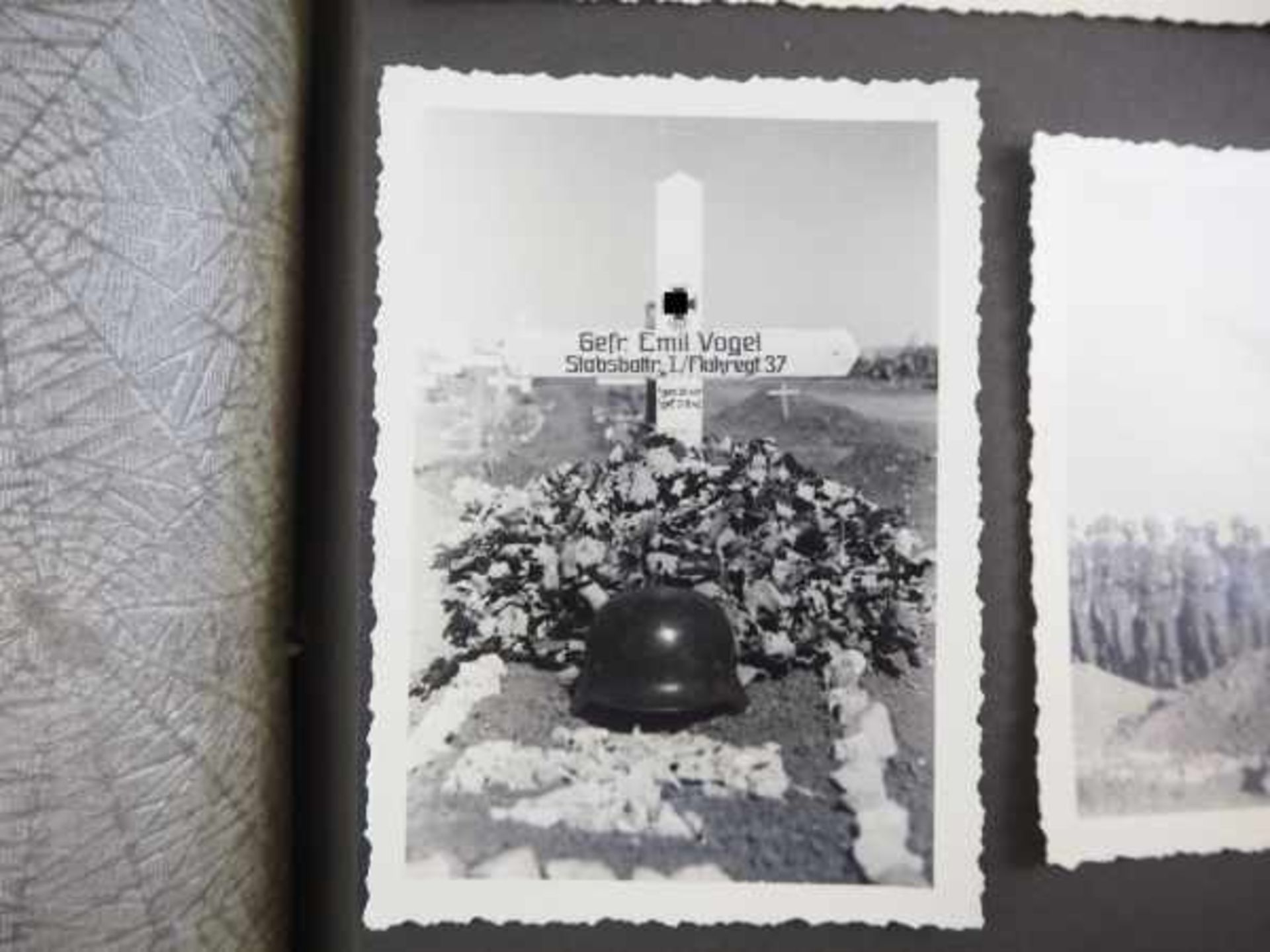 3.2.) Fotos / PostkartenFotonachlass eines Flak-Soldaten.Fotoalbum sowie umfangreicher Bestand an - Image 6 of 7