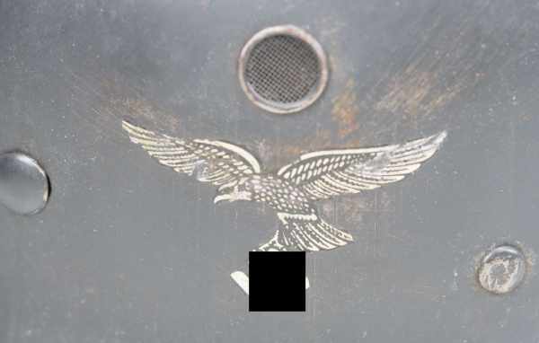 4.1.) Uniformen / Kopfbedeckungen3. Reich: Lot von 3 Stahlhelmen.1.) Luftwaffe Parade, 2.) - Image 12 of 18